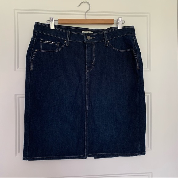 Levi's - 512 Perfectly Slimming Dark Blue Denim Skirt - Size 14 - Picture 2 of 7